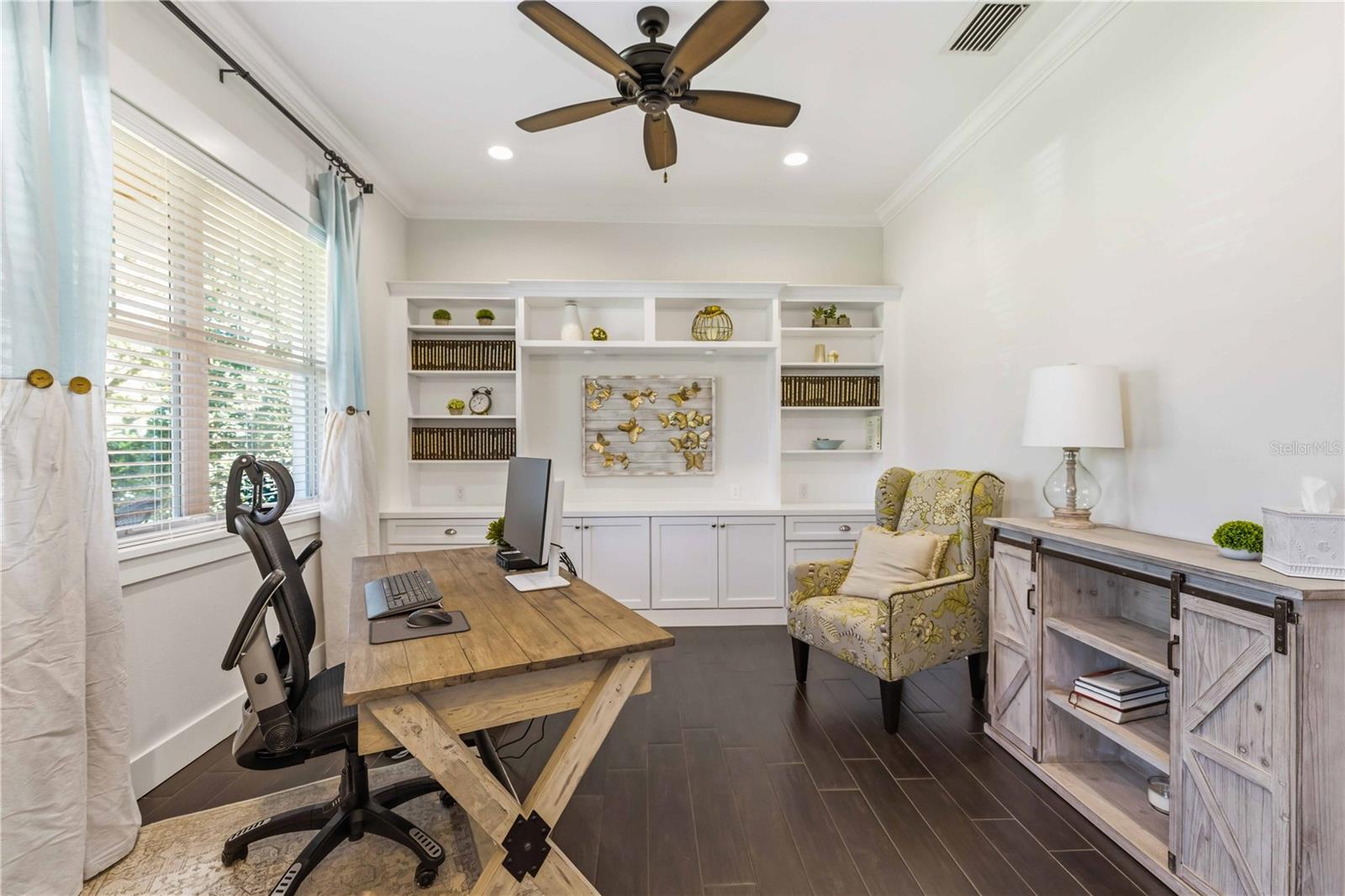 Image 18 of 58 For 7101 16th Avenue Nw