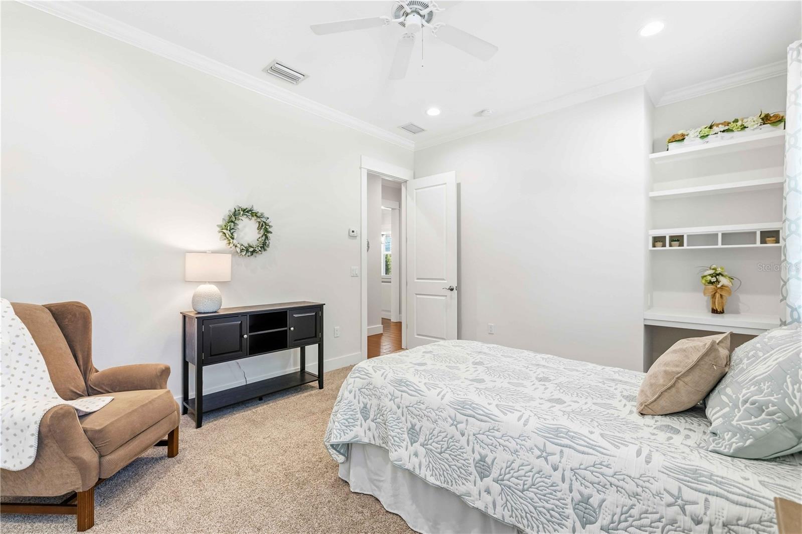 Image 23 of 58 For 7101 16th Avenue Nw