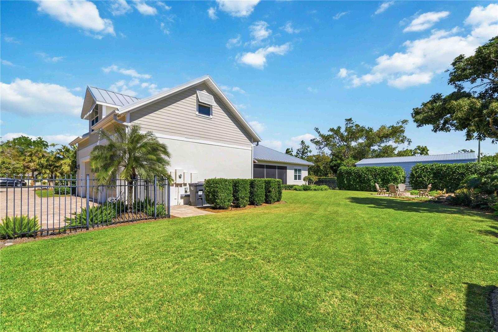 Image 37 of 58 For 7101 16th Avenue Nw