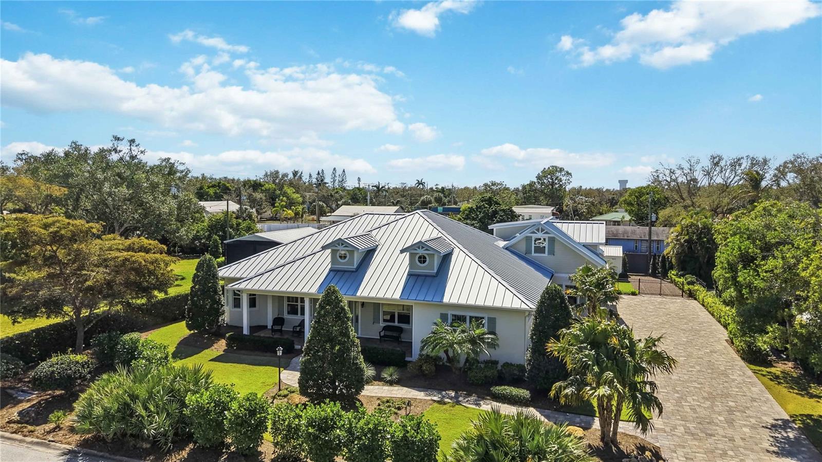 Image 40 of 58 For 7101 16th Avenue Nw