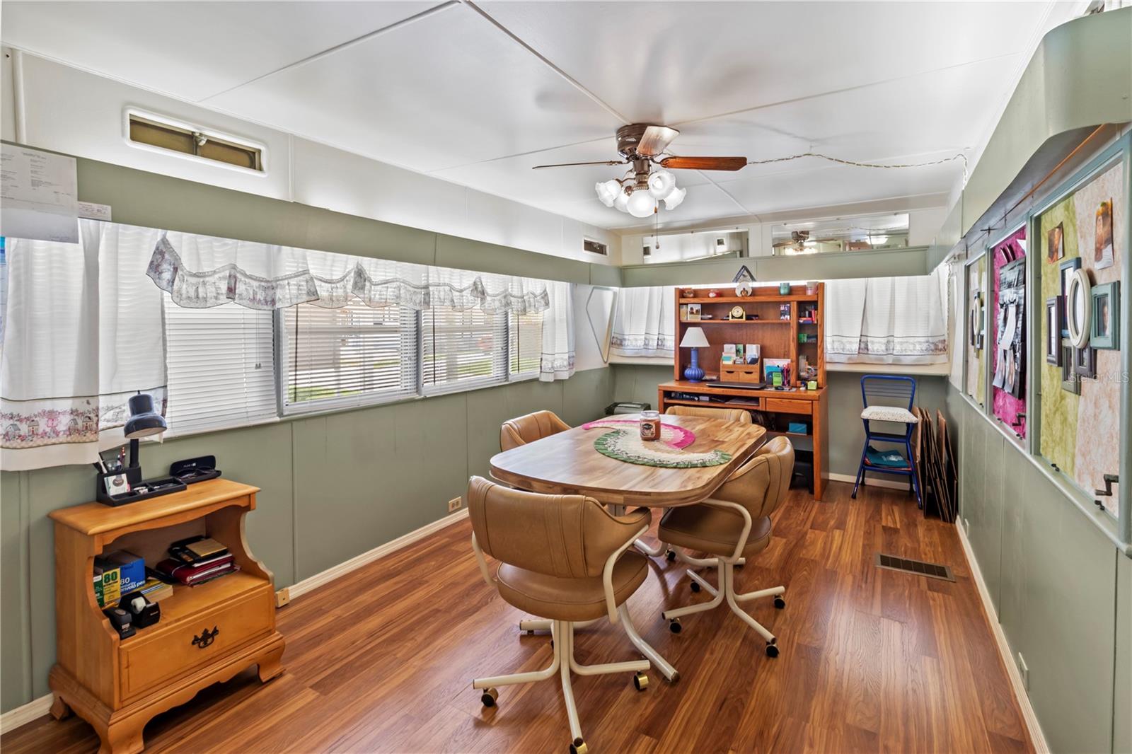 Image 13 of 37 For 508 50th Avenue Plaza W