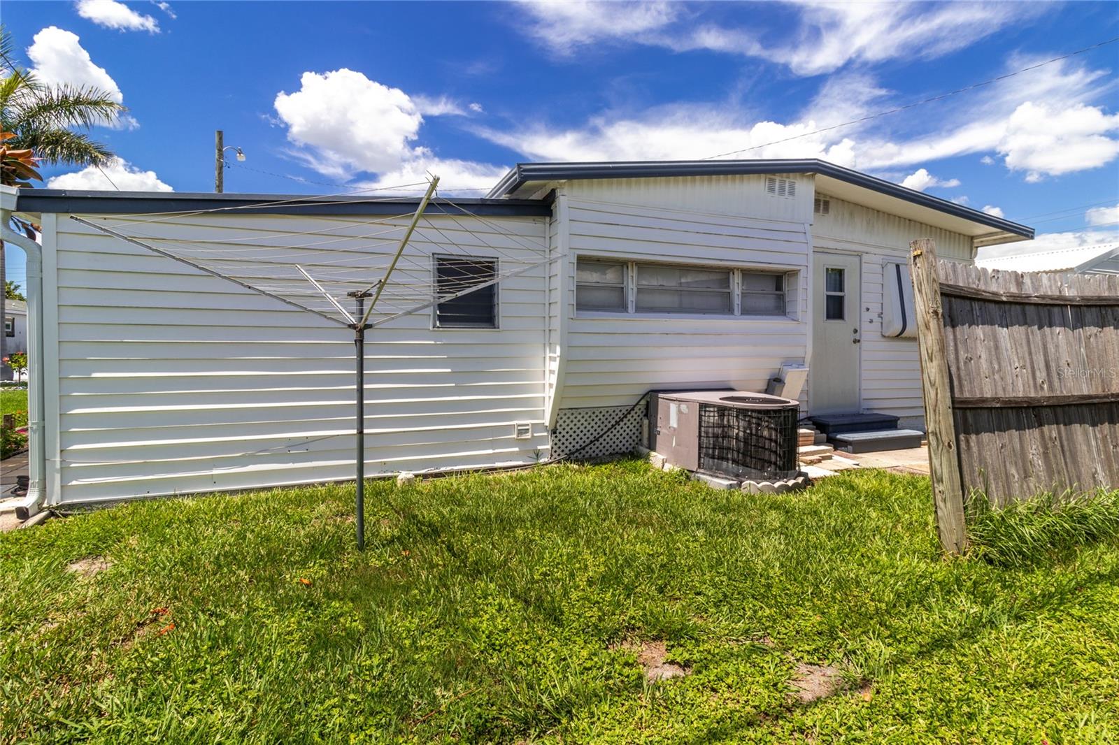 Image 27 of 37 For 508 50th Avenue Plaza W