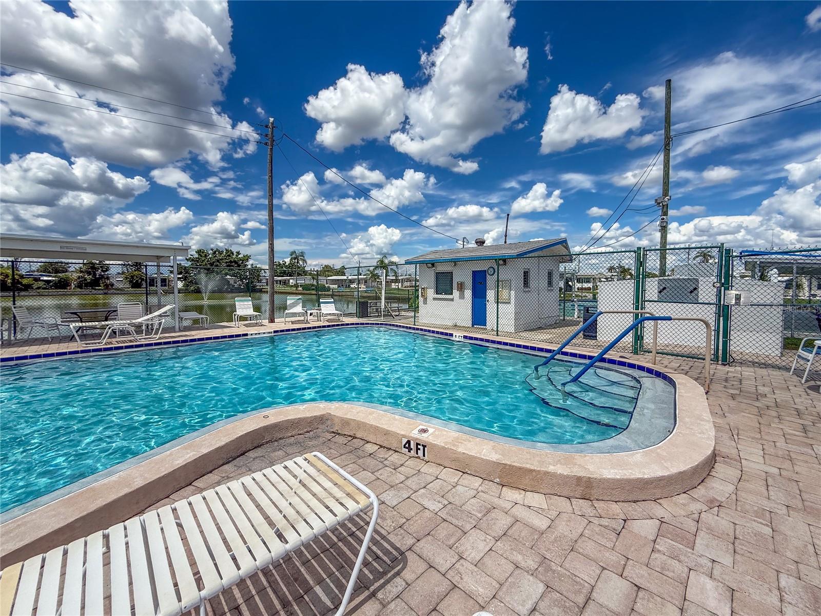 Image 35 of 37 For 508 50th Avenue Plaza W