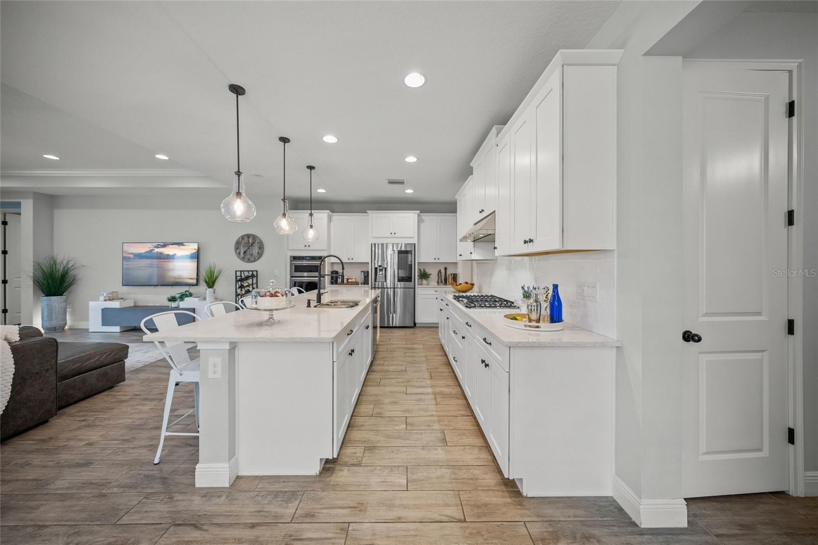 Image 20 of 58 For 5617 Long Shore Loop