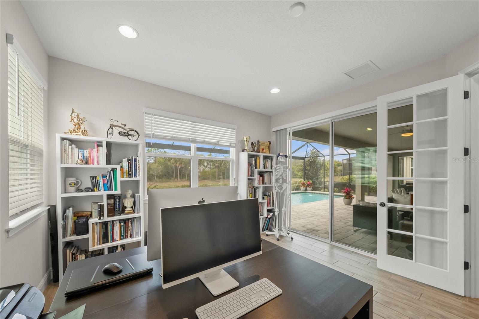 Image 26 of 58 For 5617 Long Shore Loop