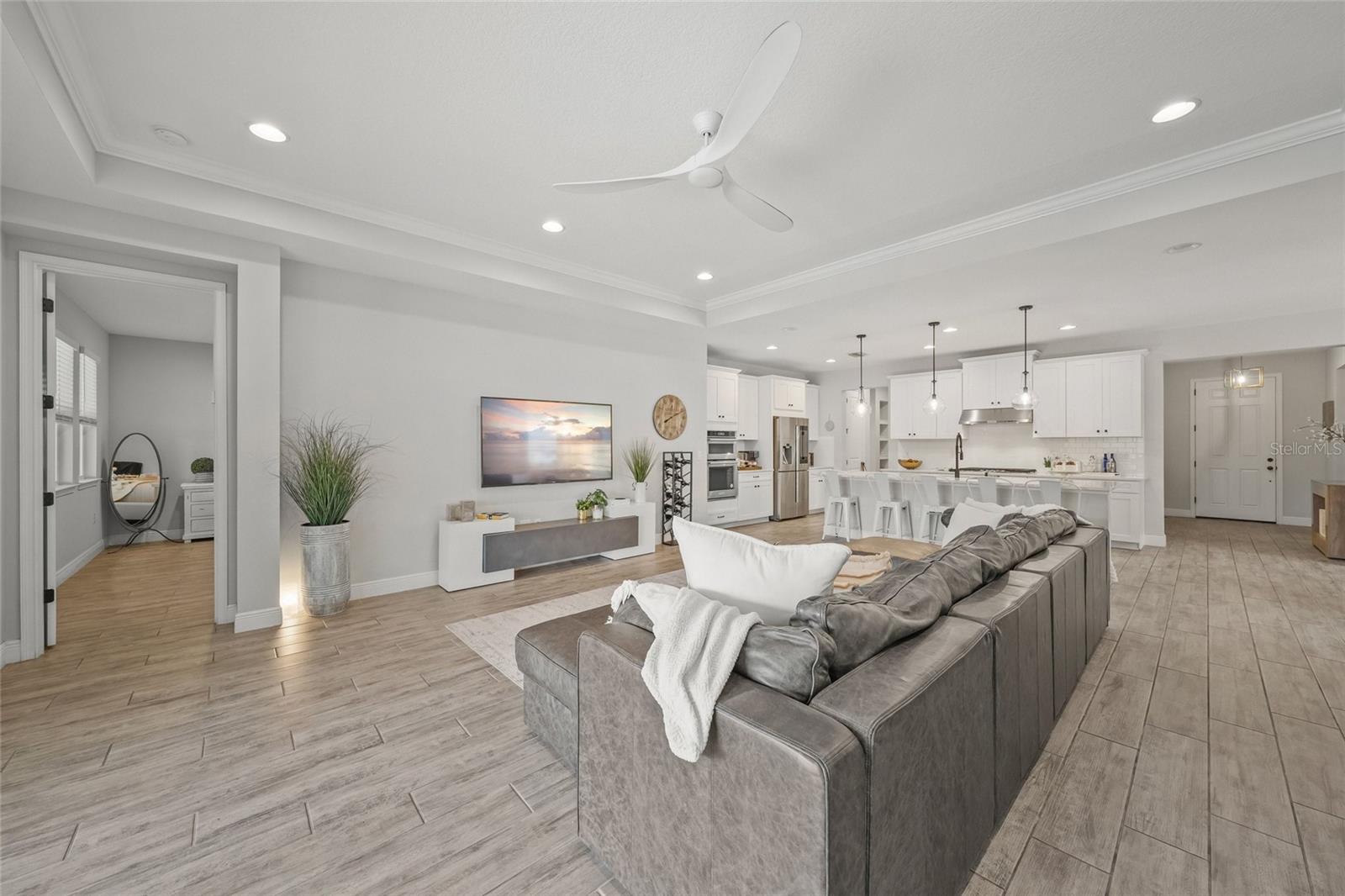 Image 28 of 58 For 5617 Long Shore Loop