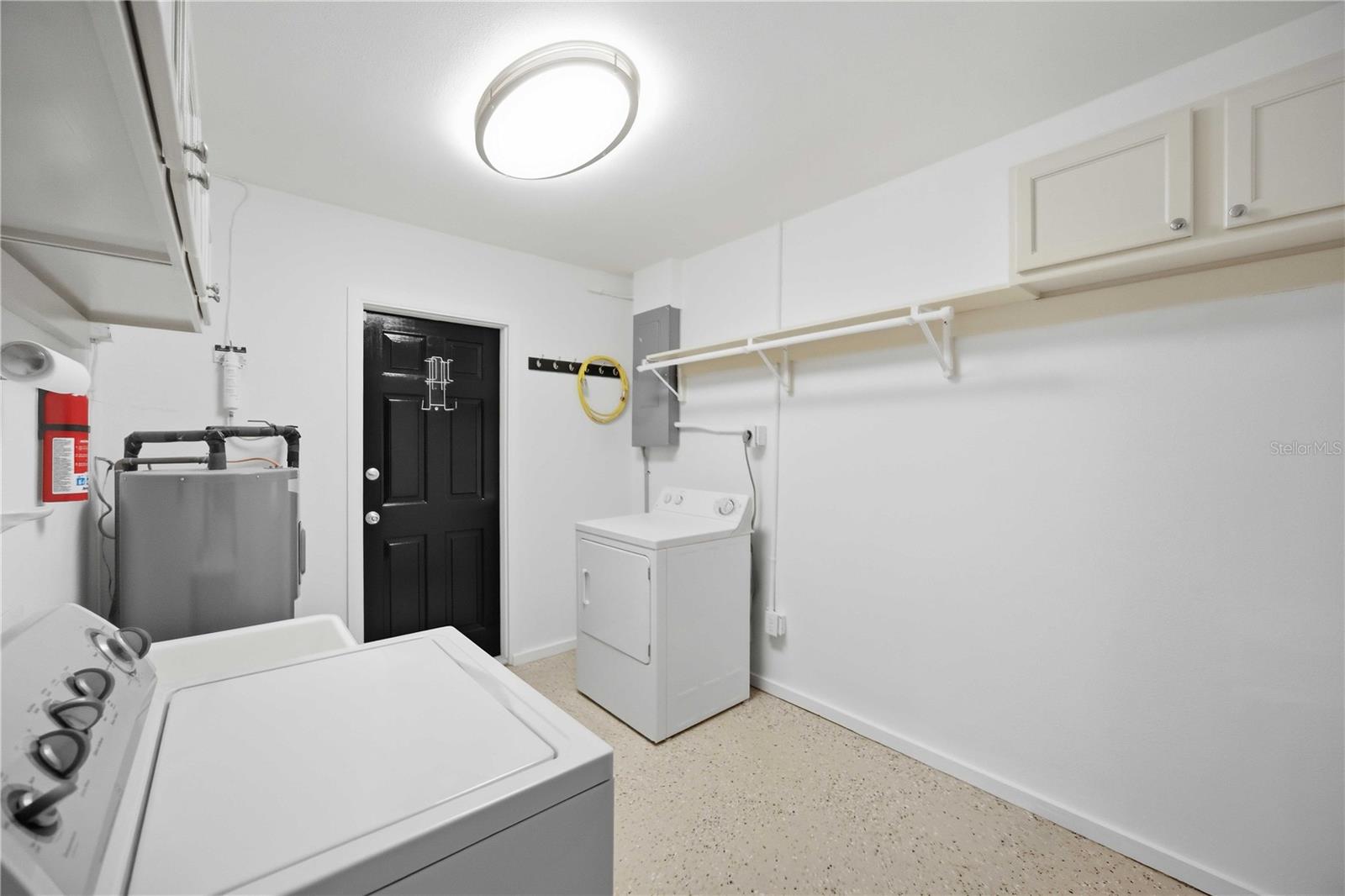 Image 31 of 37 For 2244 Sunnyside Place