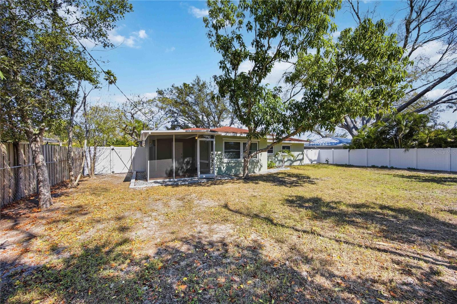 Image 33 of 37 For 2244 Sunnyside Place