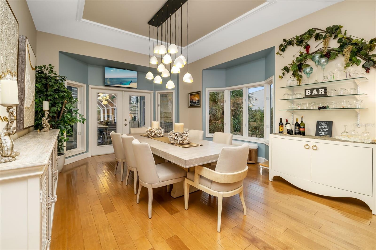 Image 20 of 61 For 746 Eagle Point Drive