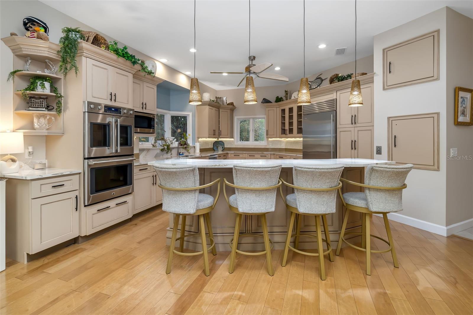 Image 22 of 61 For 746 Eagle Point Drive