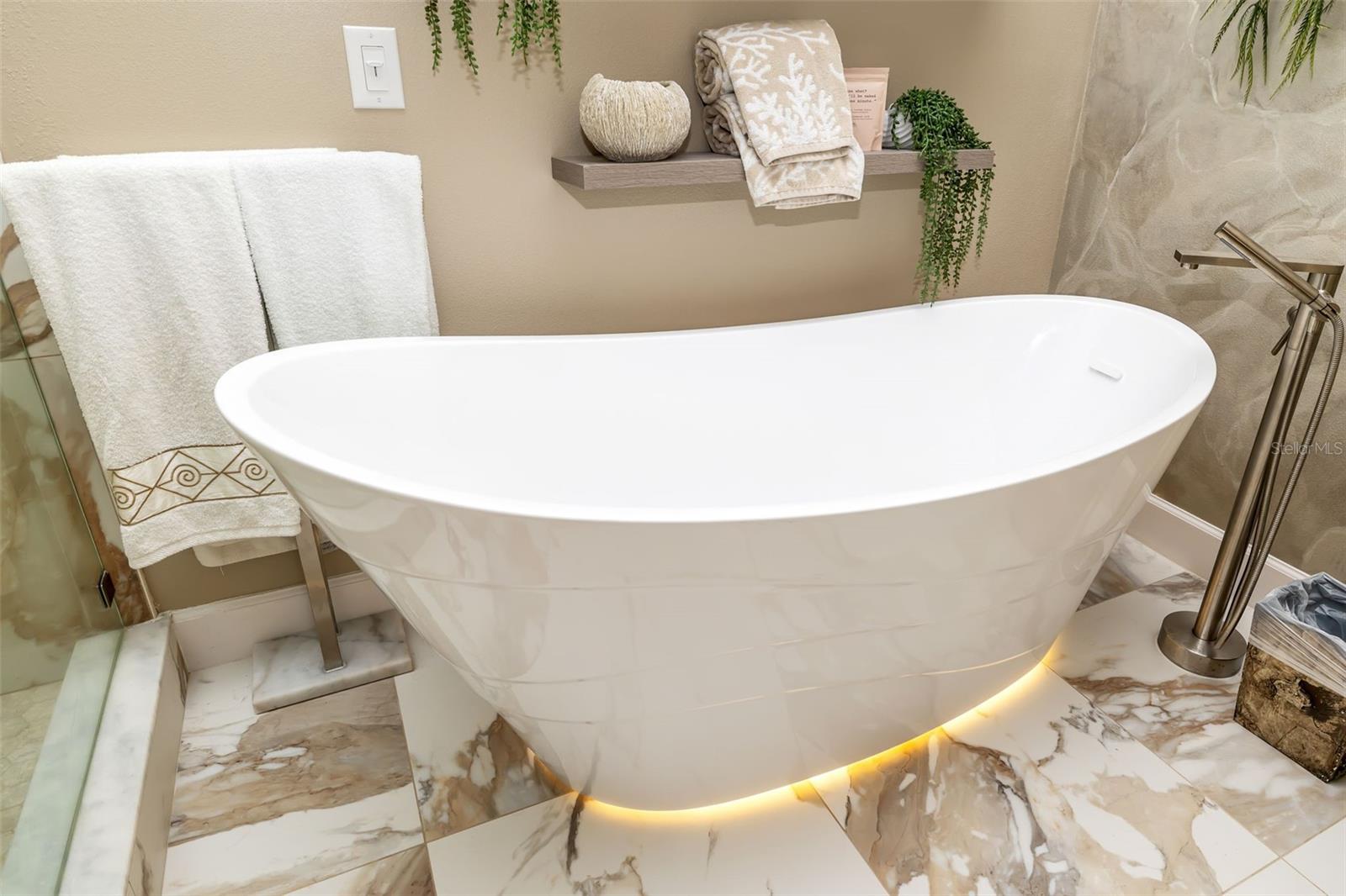 Image 33 of 61 For 746 Eagle Point Drive