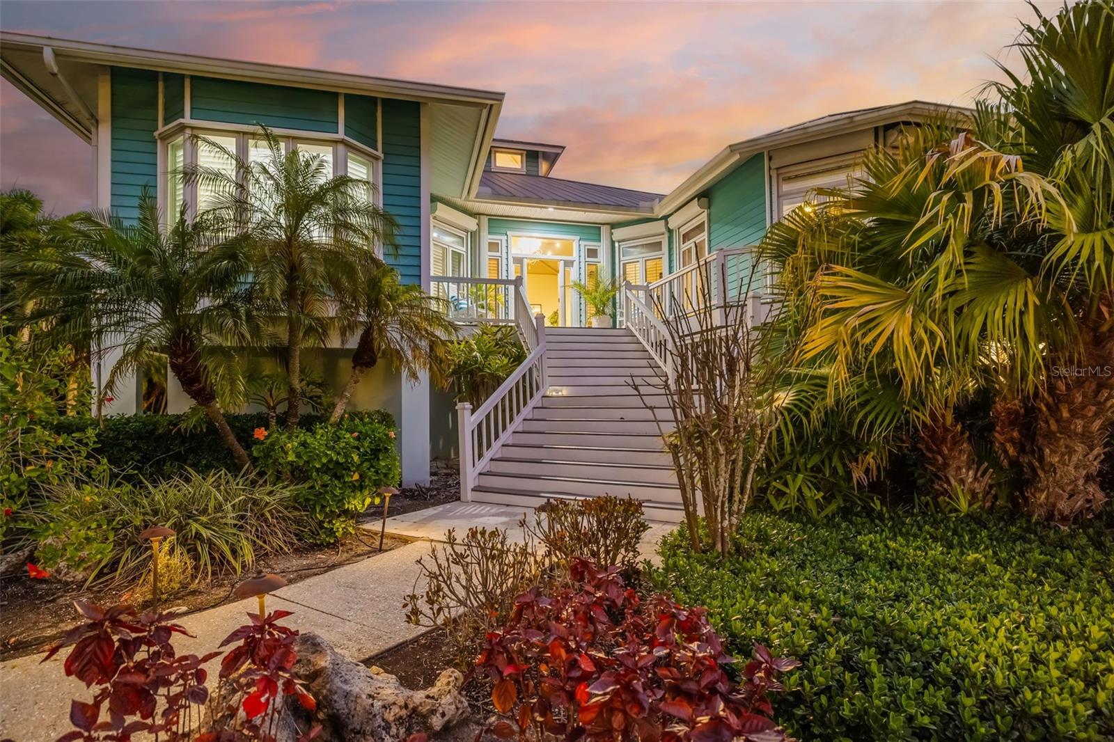 Image 6 of 61 For 746 Eagle Point Drive