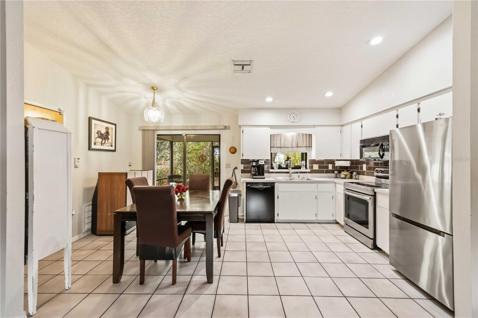 Image 15 of 61 For 28474 Coco Palm Drive