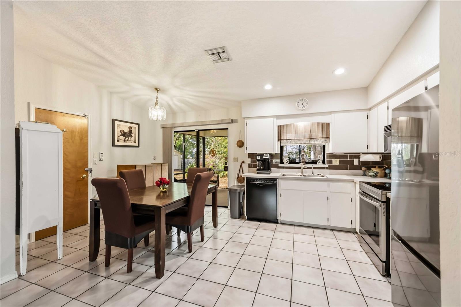 Image 16 of 61 For 28474 Coco Palm Drive