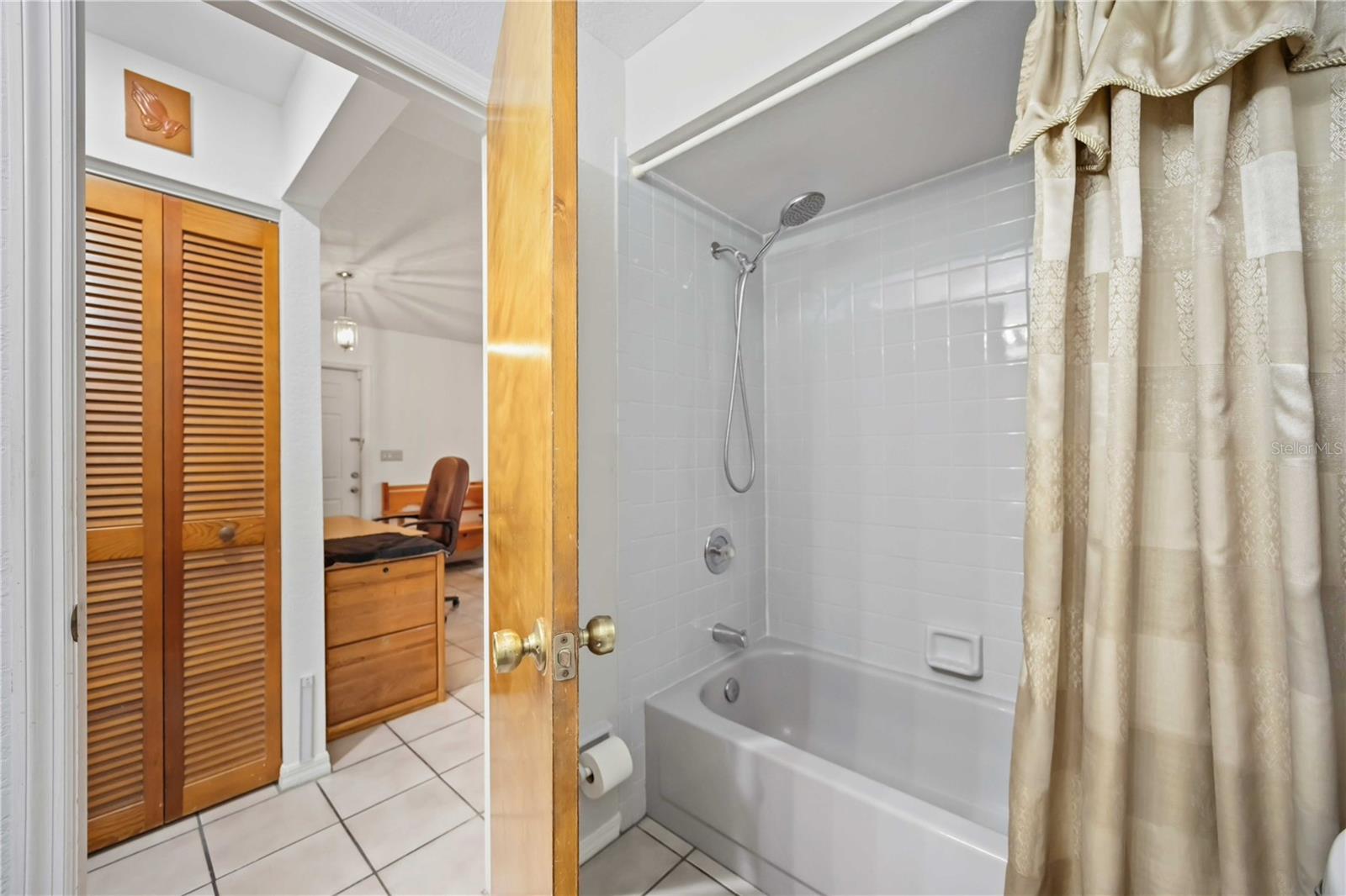 Image 21 of 61 For 28474 Coco Palm Drive