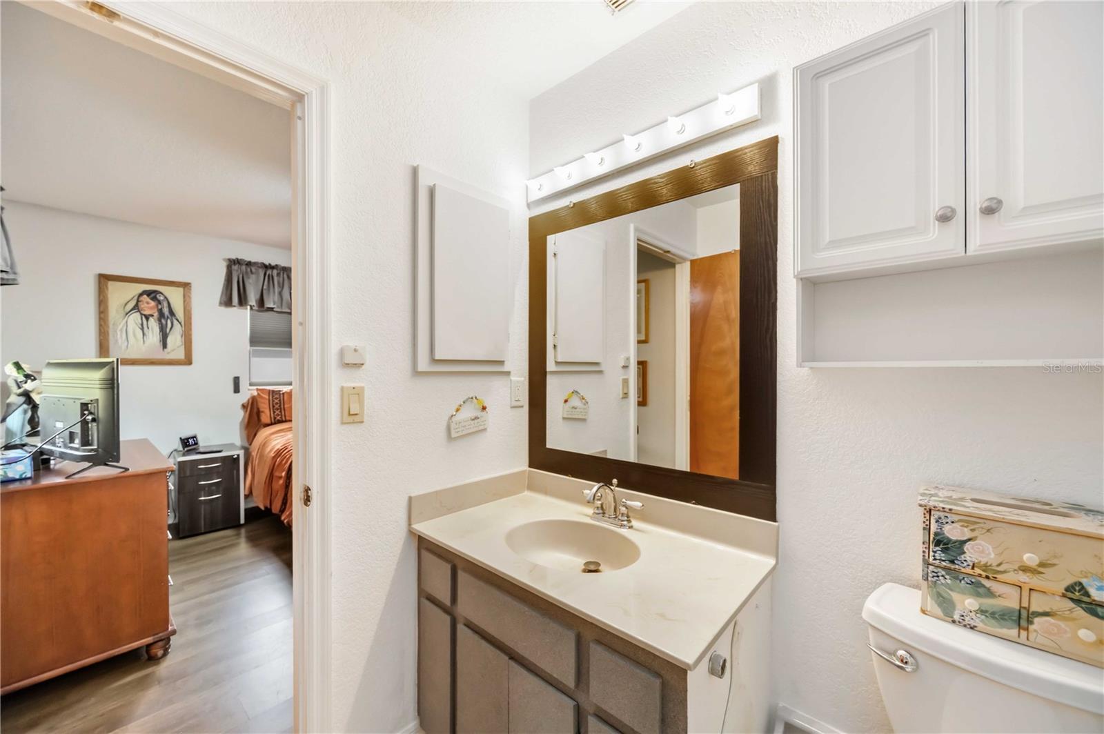 Image 32 of 61 For 28474 Coco Palm Drive