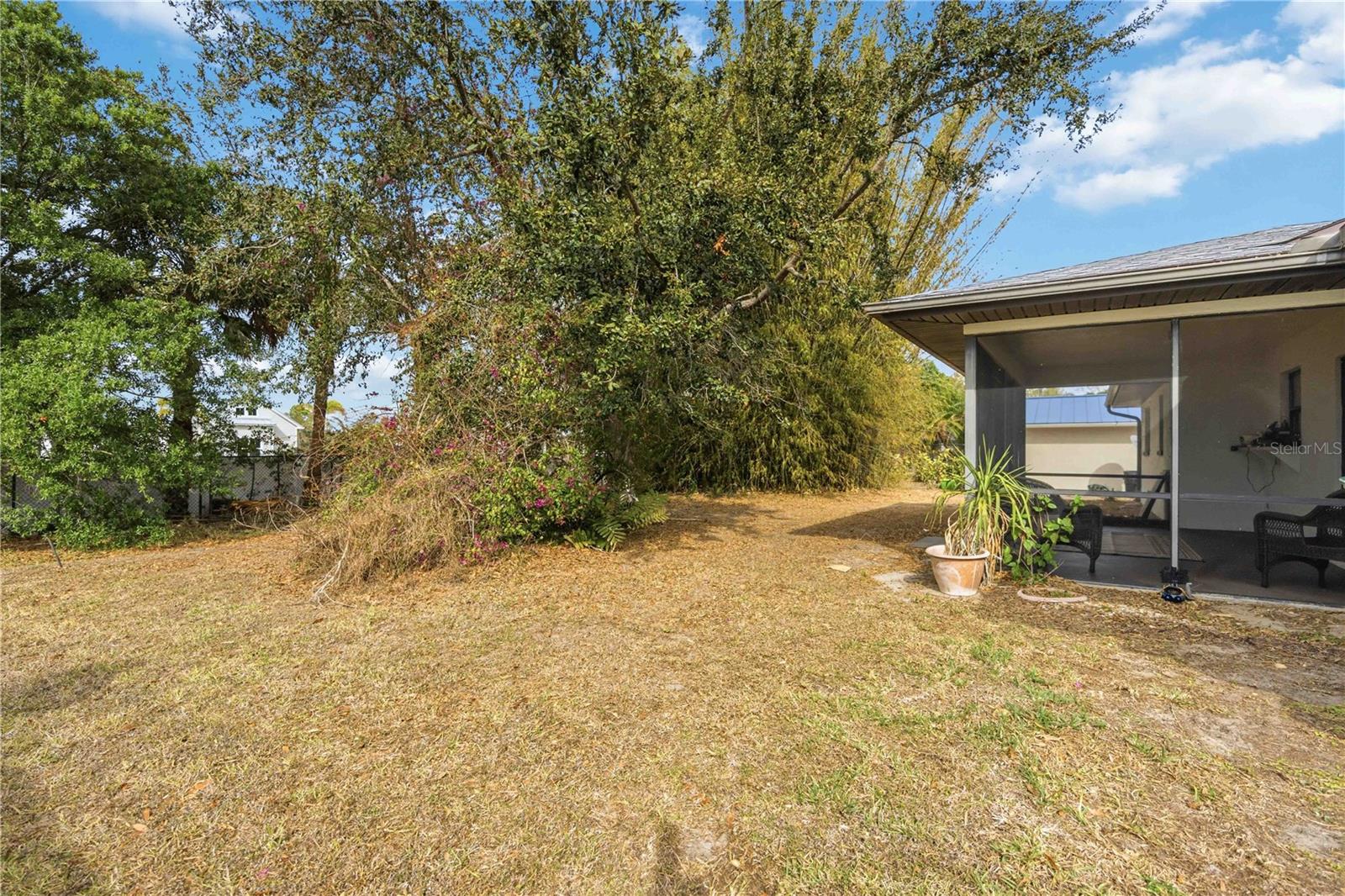 Image 38 of 61 For 28474 Coco Palm Drive