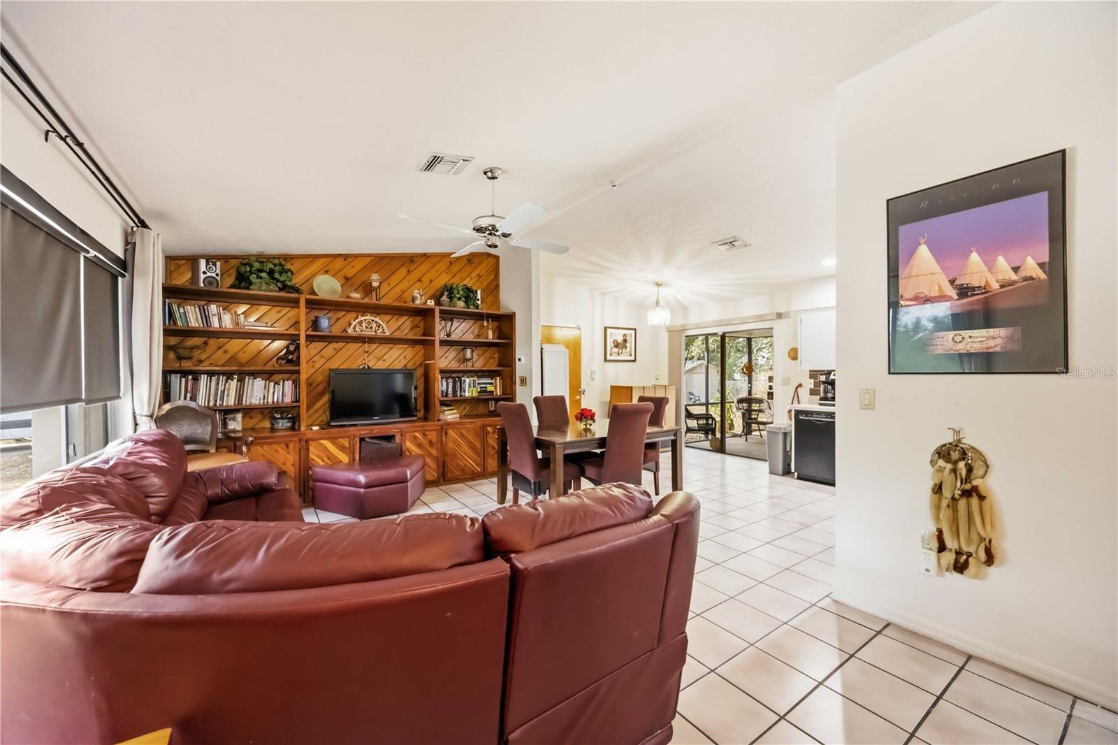 Image 7 of 61 For 28474 Coco Palm Drive