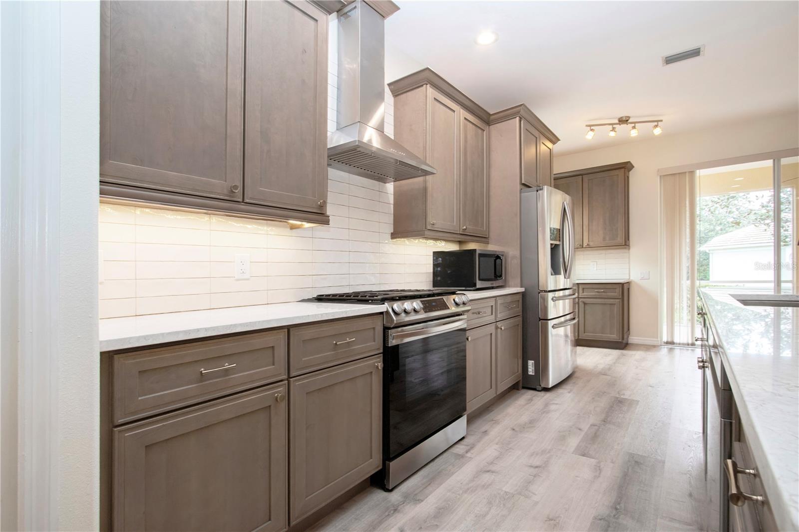 Image 25 of 67 For 8419 Whispering Woods Court