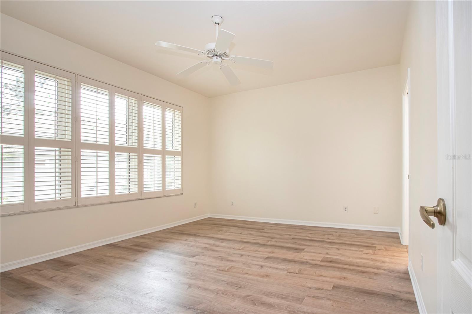 Image 28 of 67 For 8419 Whispering Woods Court