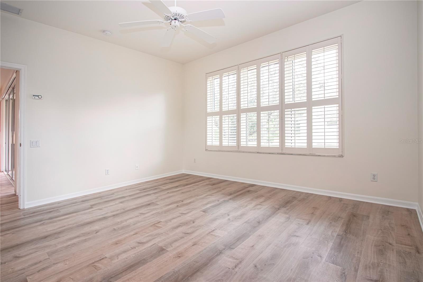 Image 31 of 67 For 8419 Whispering Woods Court