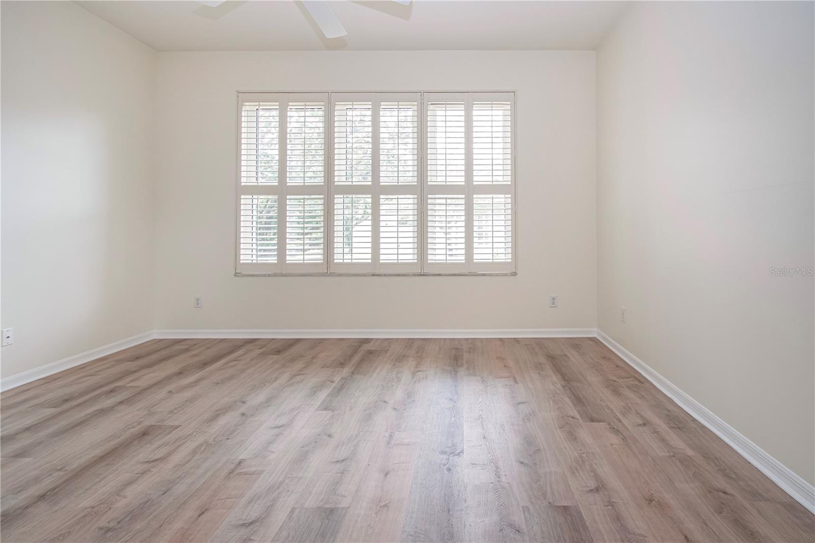 Image 32 of 67 For 8419 Whispering Woods Court