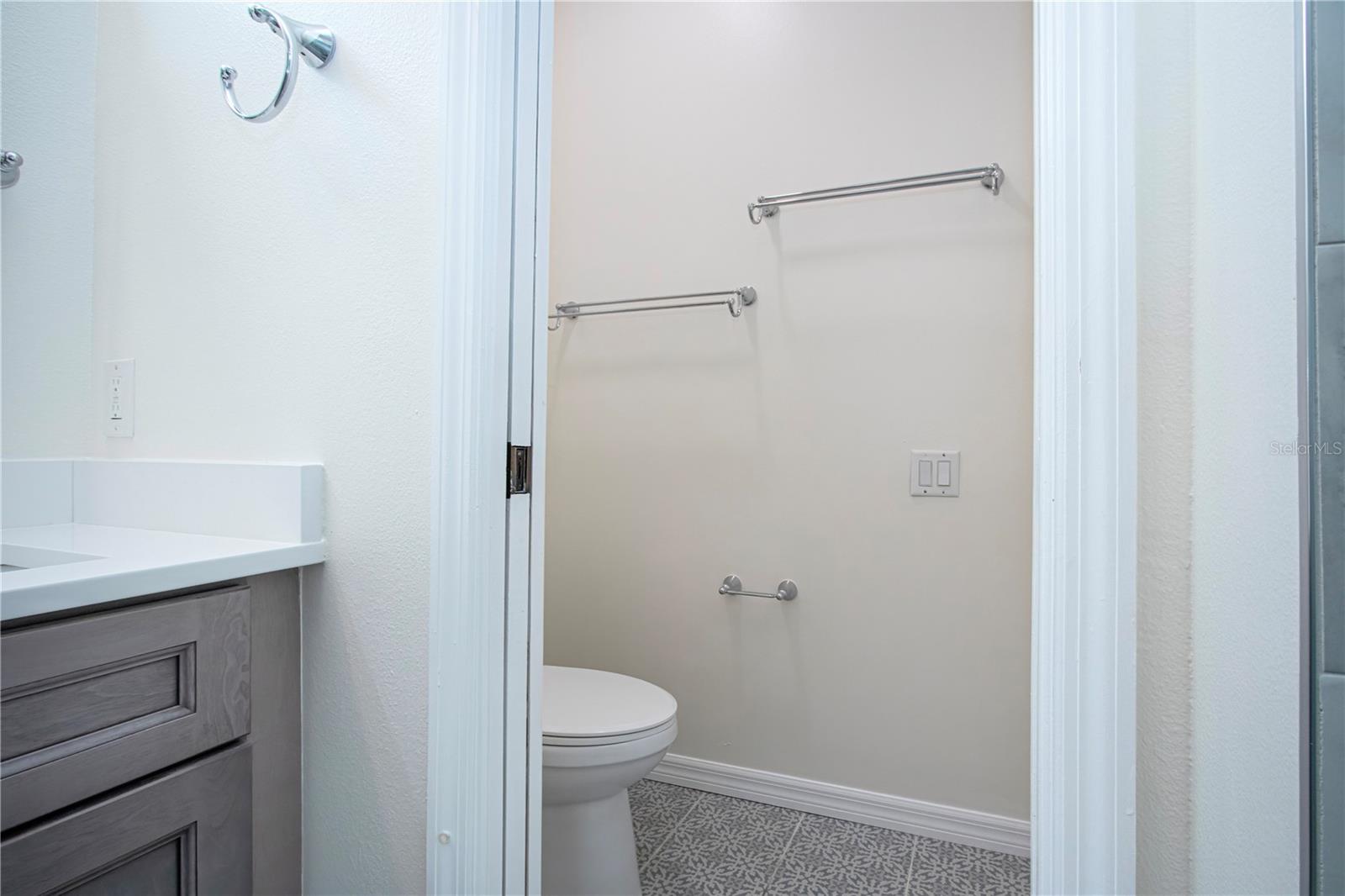 Image 36 of 67 For 8419 Whispering Woods Court