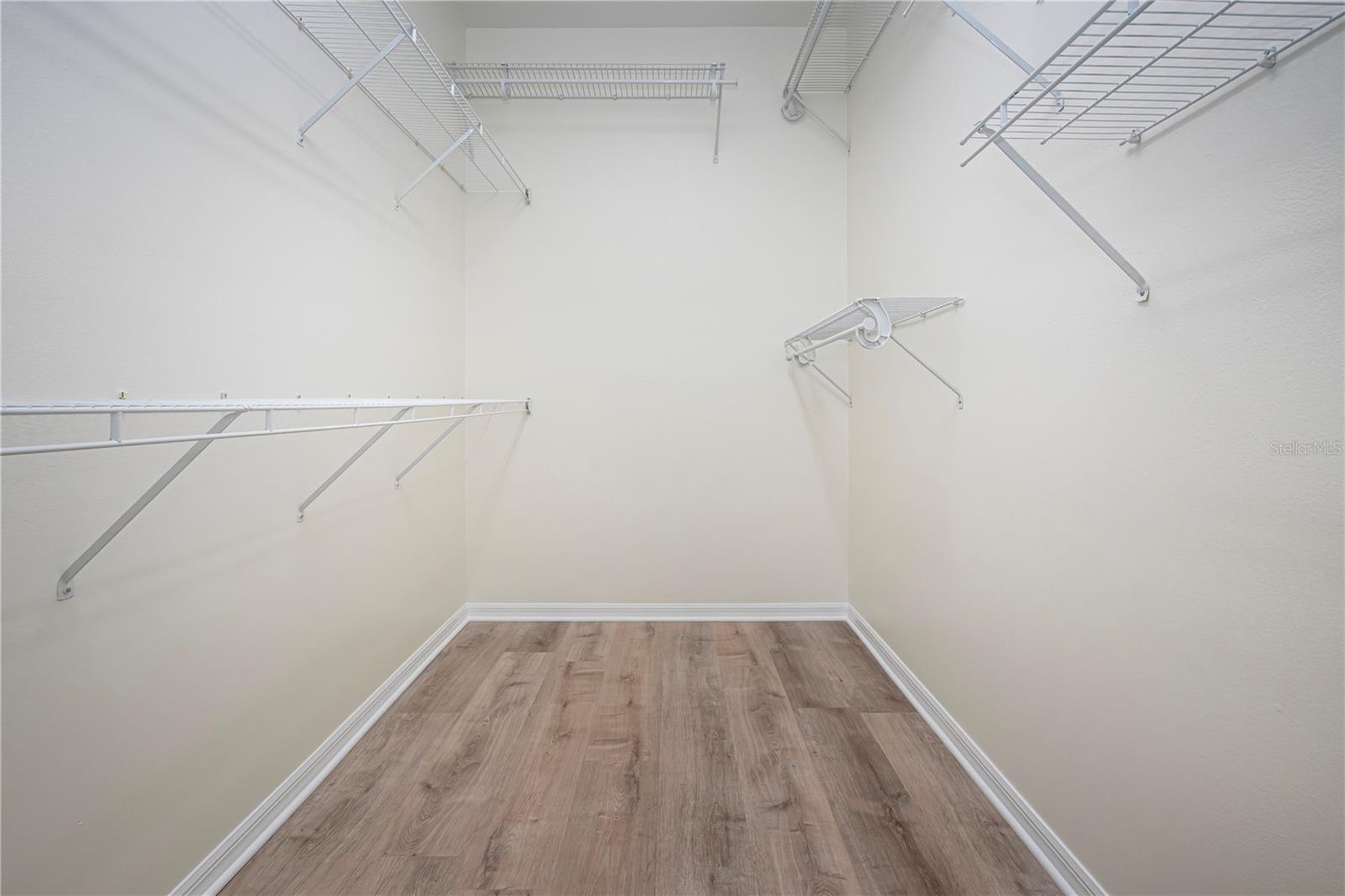 Image 39 of 67 For 8419 Whispering Woods Court