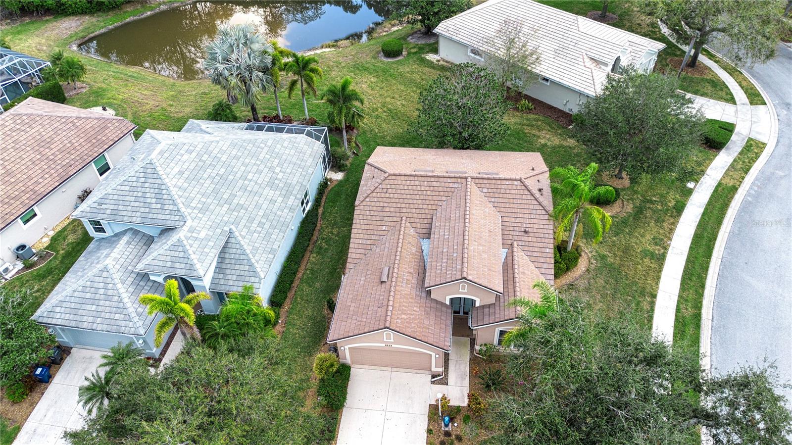 Image 5 of 67 For 8419 Whispering Woods Court