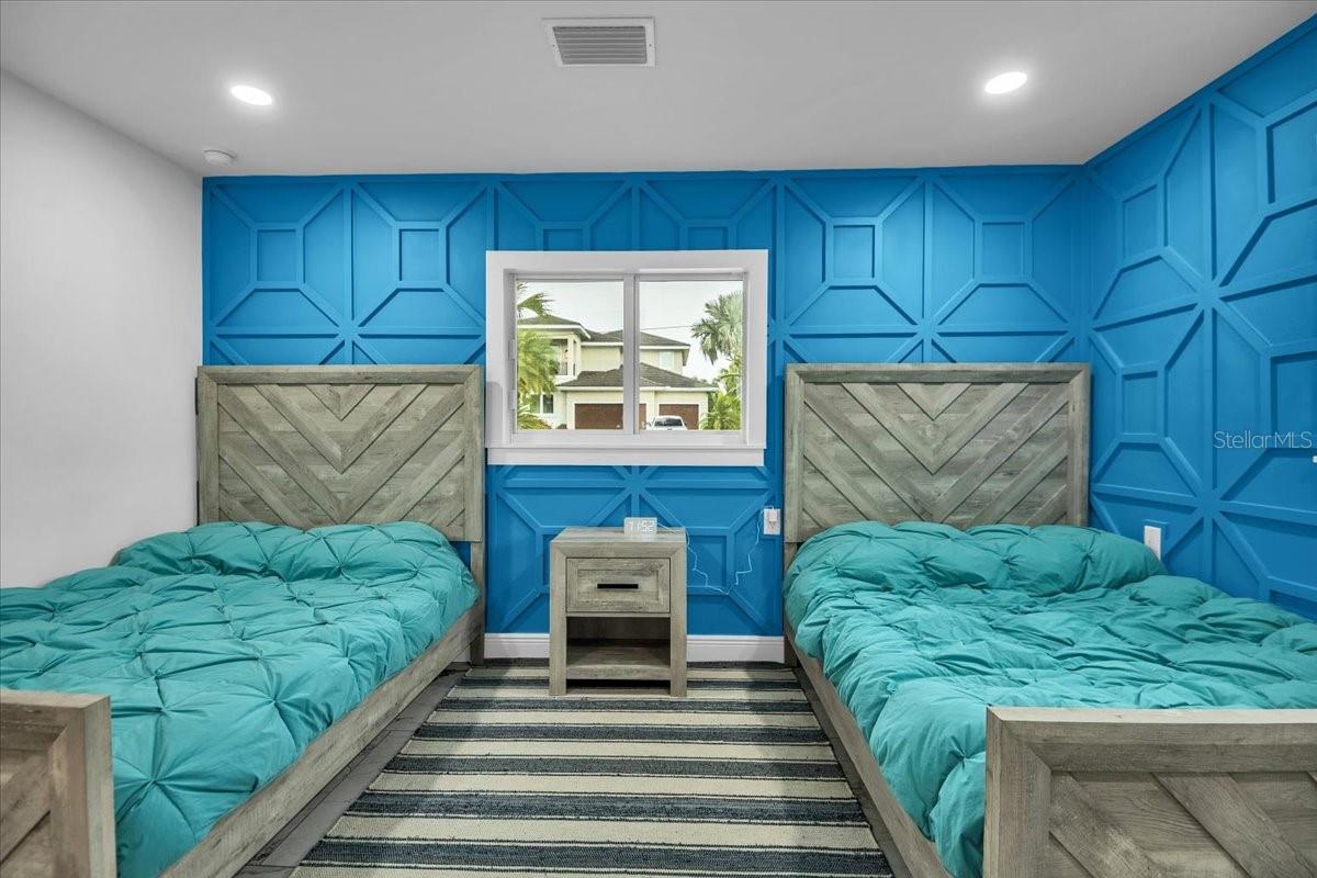 Image 30 of 56 For 5624 Cape Leyte Drive