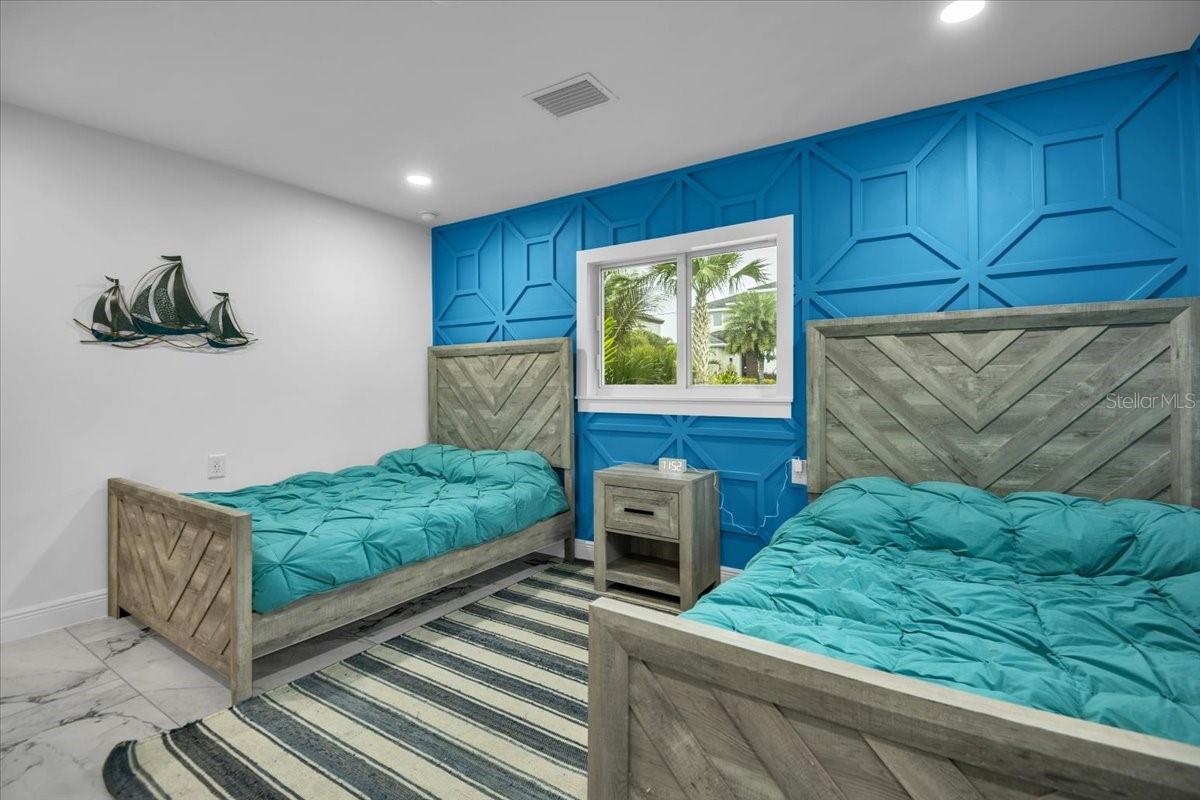 Image 31 of 56 For 5624 Cape Leyte Drive