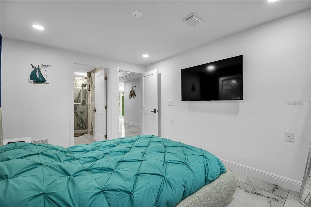 Image 39 of 56 For 5624 Cape Leyte Drive