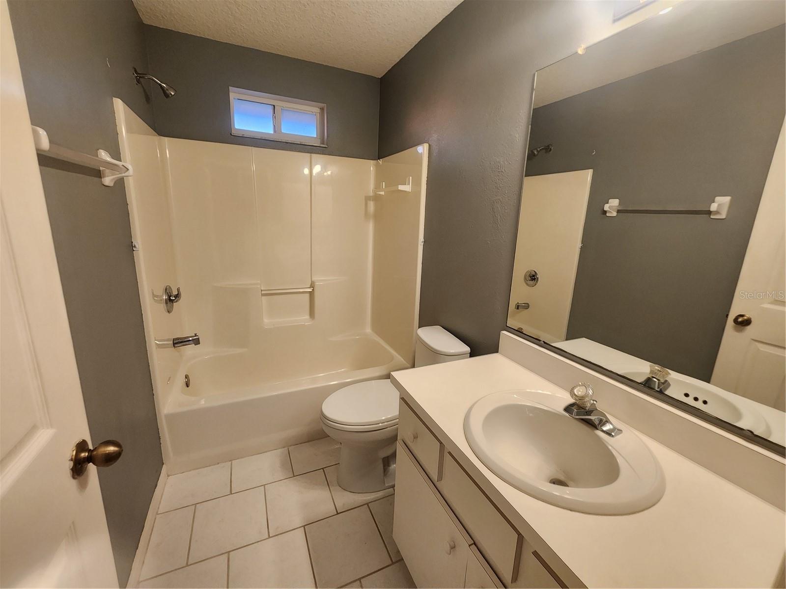 Image 13 of 24 For 4590 Cazes Avenue