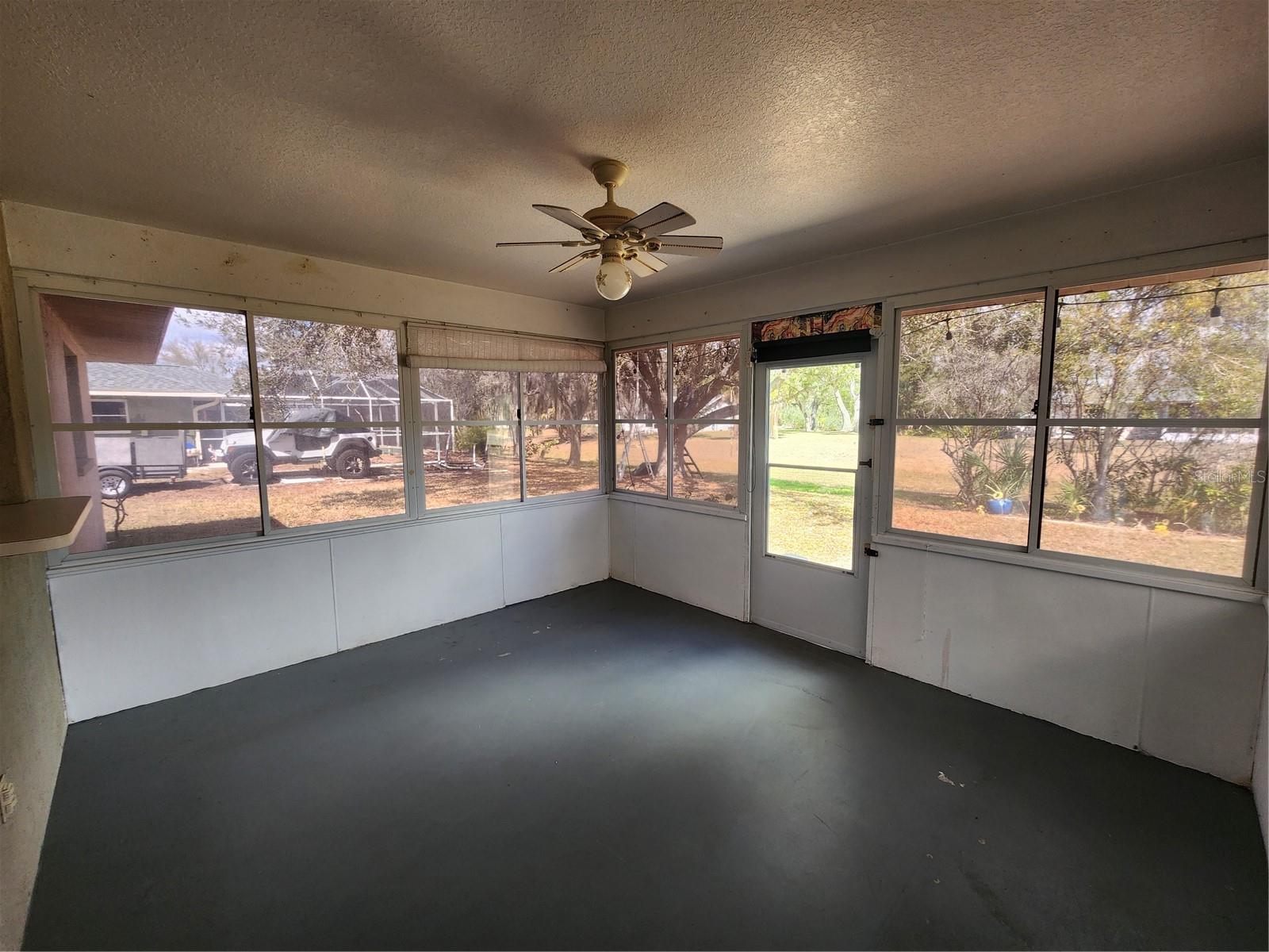 Image 16 of 24 For 4590 Cazes Avenue