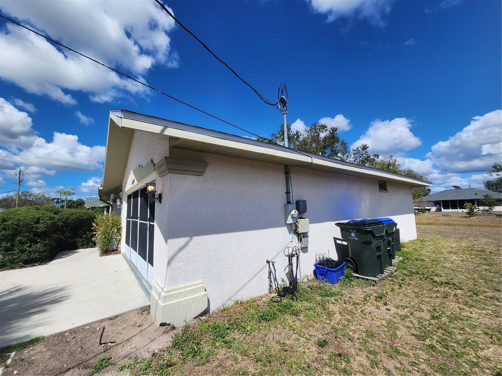 Image 18 of 24 For 4590 Cazes Avenue
