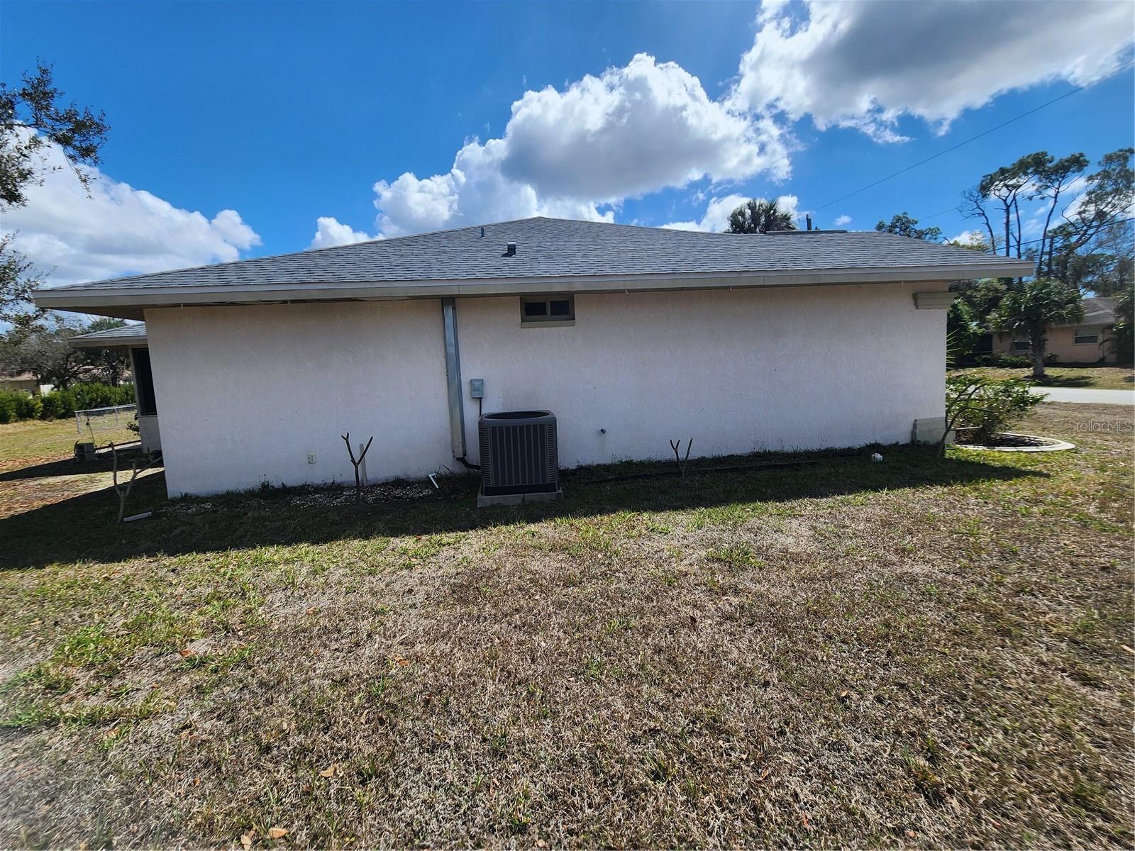 Image 23 of 24 For 4590 Cazes Avenue