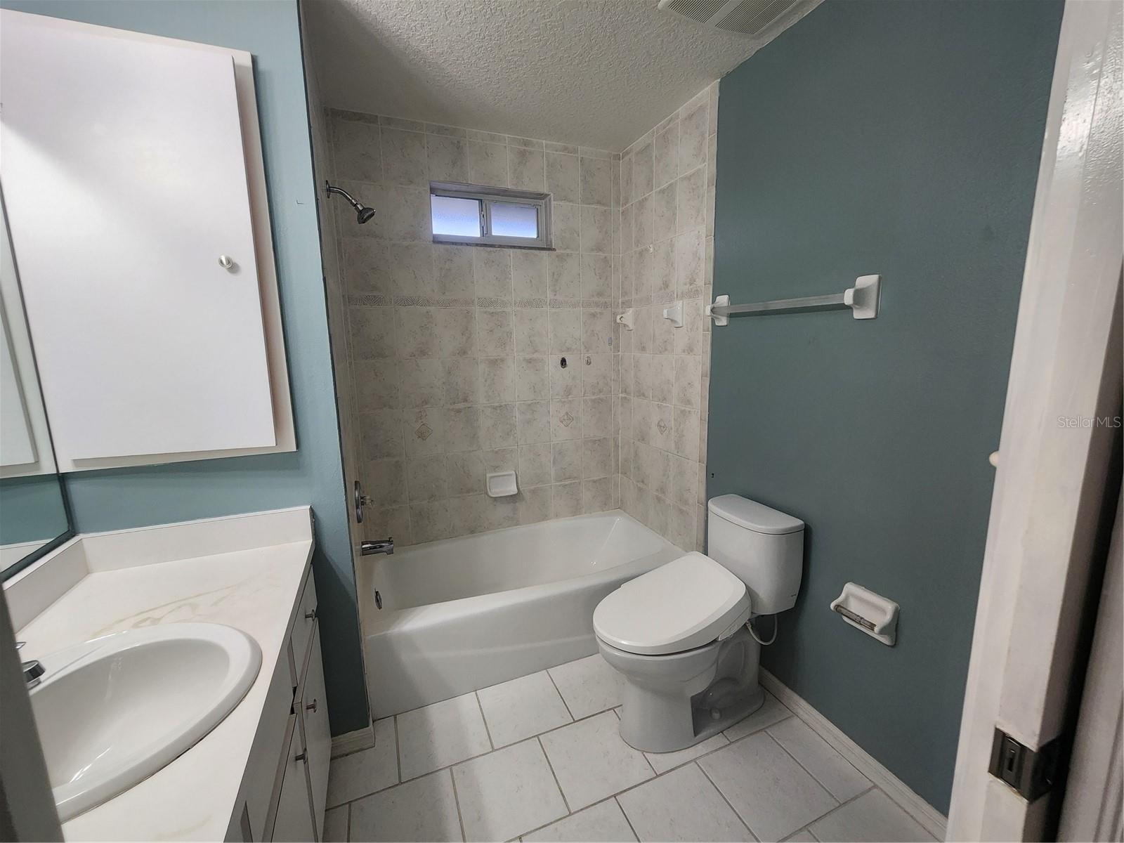 Image 9 of 24 For 4590 Cazes Avenue