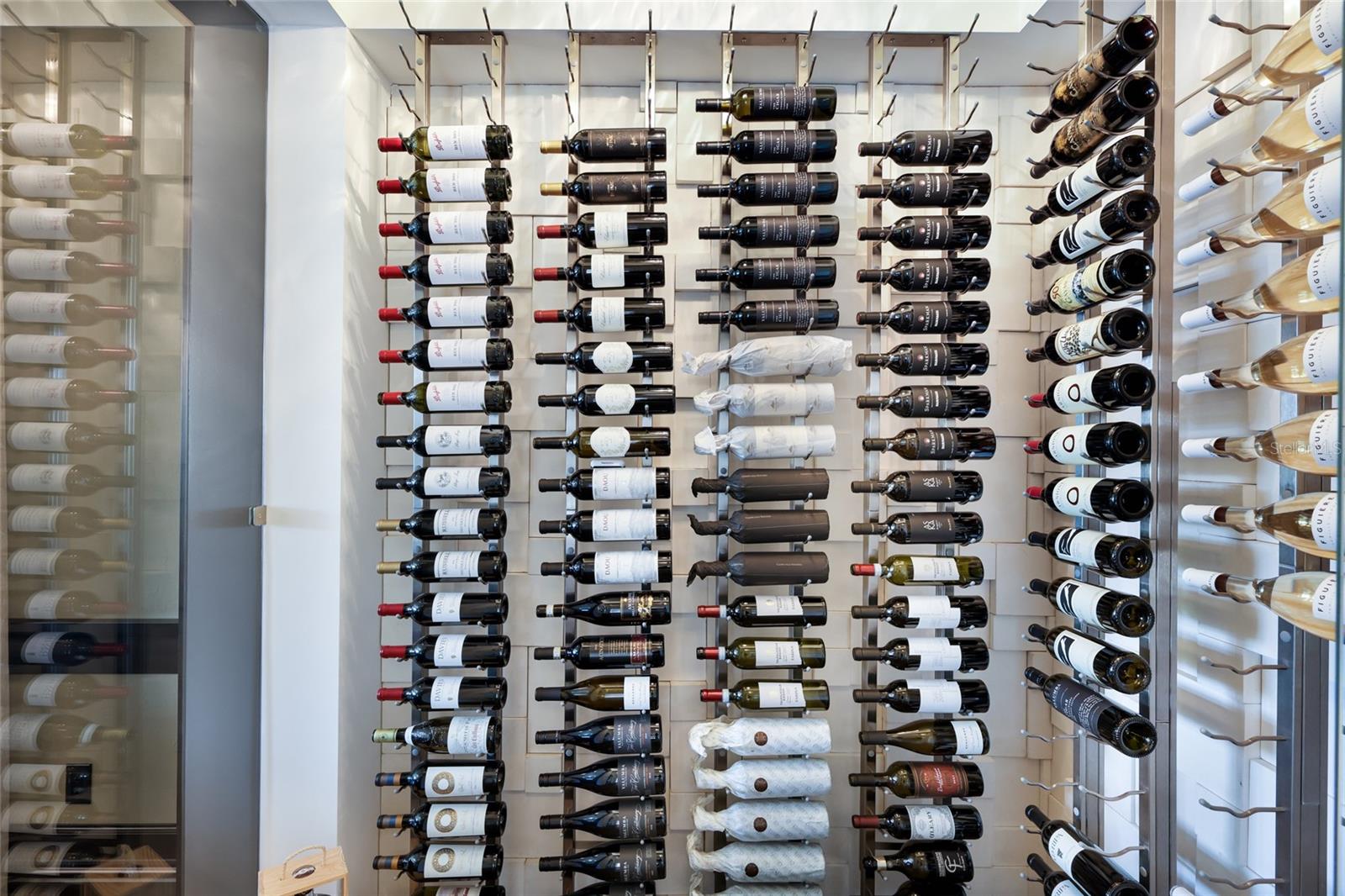 Image 22 of 93 For 16420 Daysailor Trail