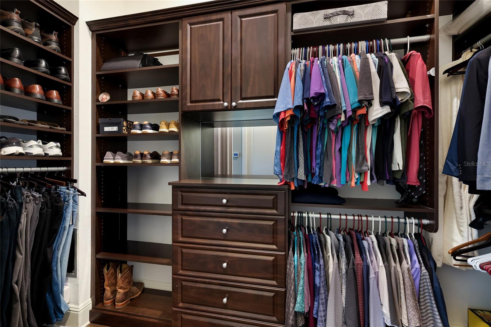 Image 36 of 93 For 16420 Daysailor Trail