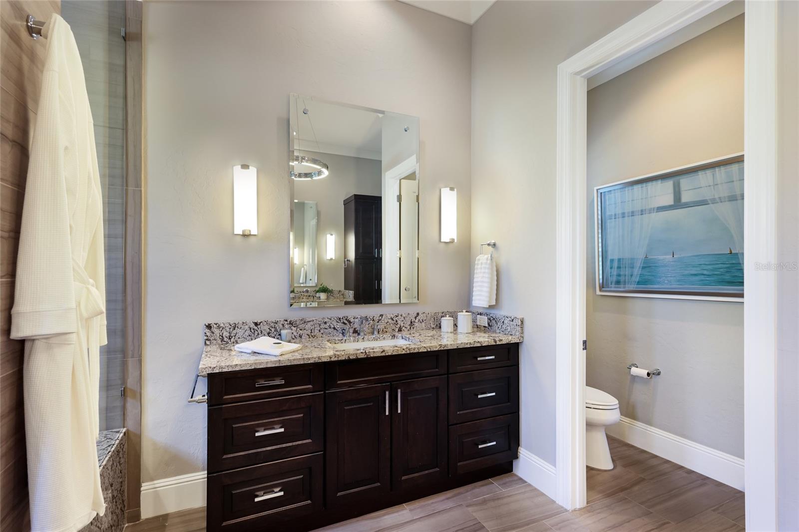 Image 39 of 93 For 16420 Daysailor Trail