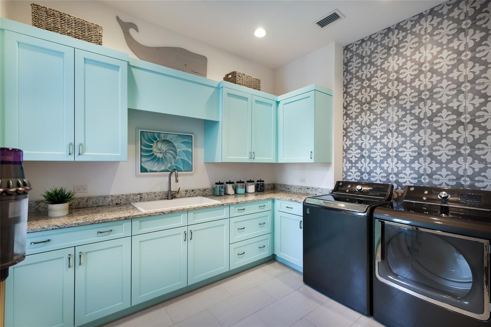 Image 45 of 93 For 16420 Daysailor Trail