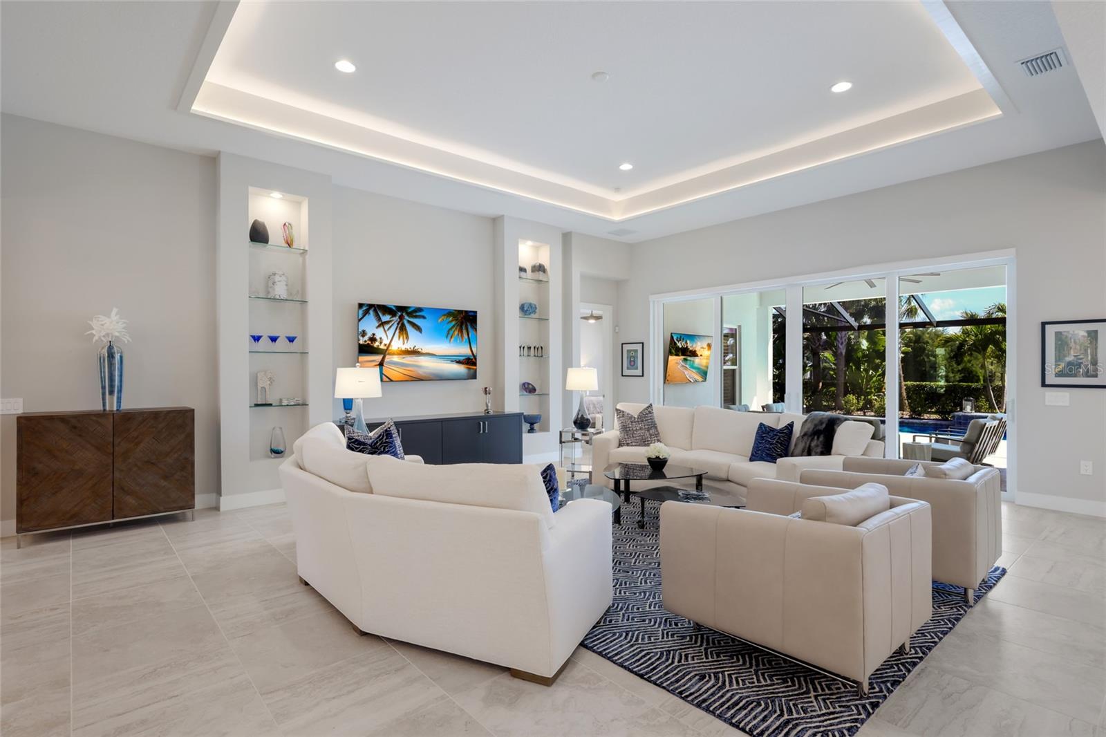 Image 18 of 96 For 7965 Mainsail Lane