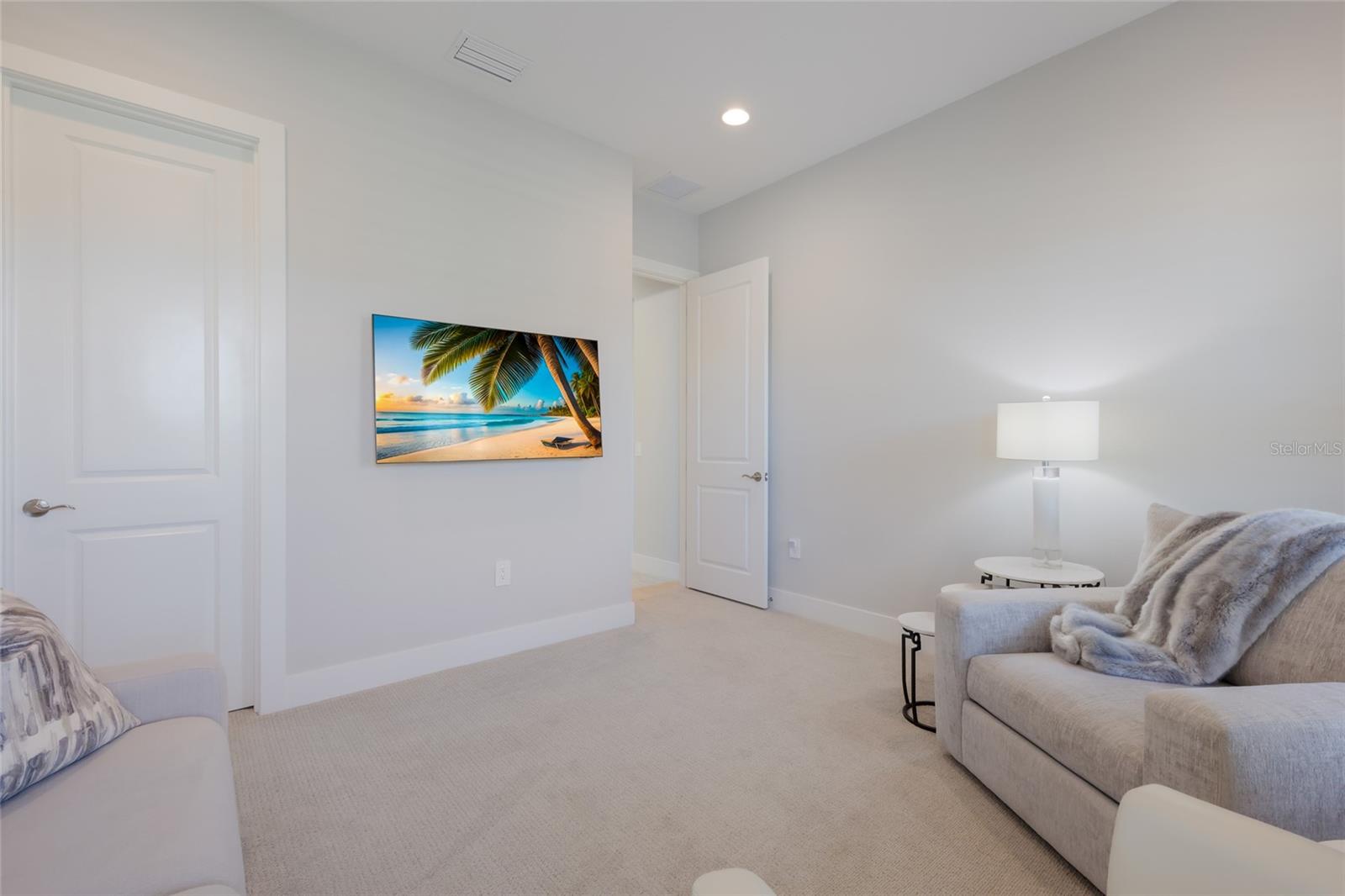 Image 43 of 96 For 7965 Mainsail Lane