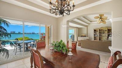 Image 10 of 20 For 376 West Royal Flamingo Drive