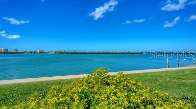 Image 19 of 20 For 376 West Royal Flamingo Drive