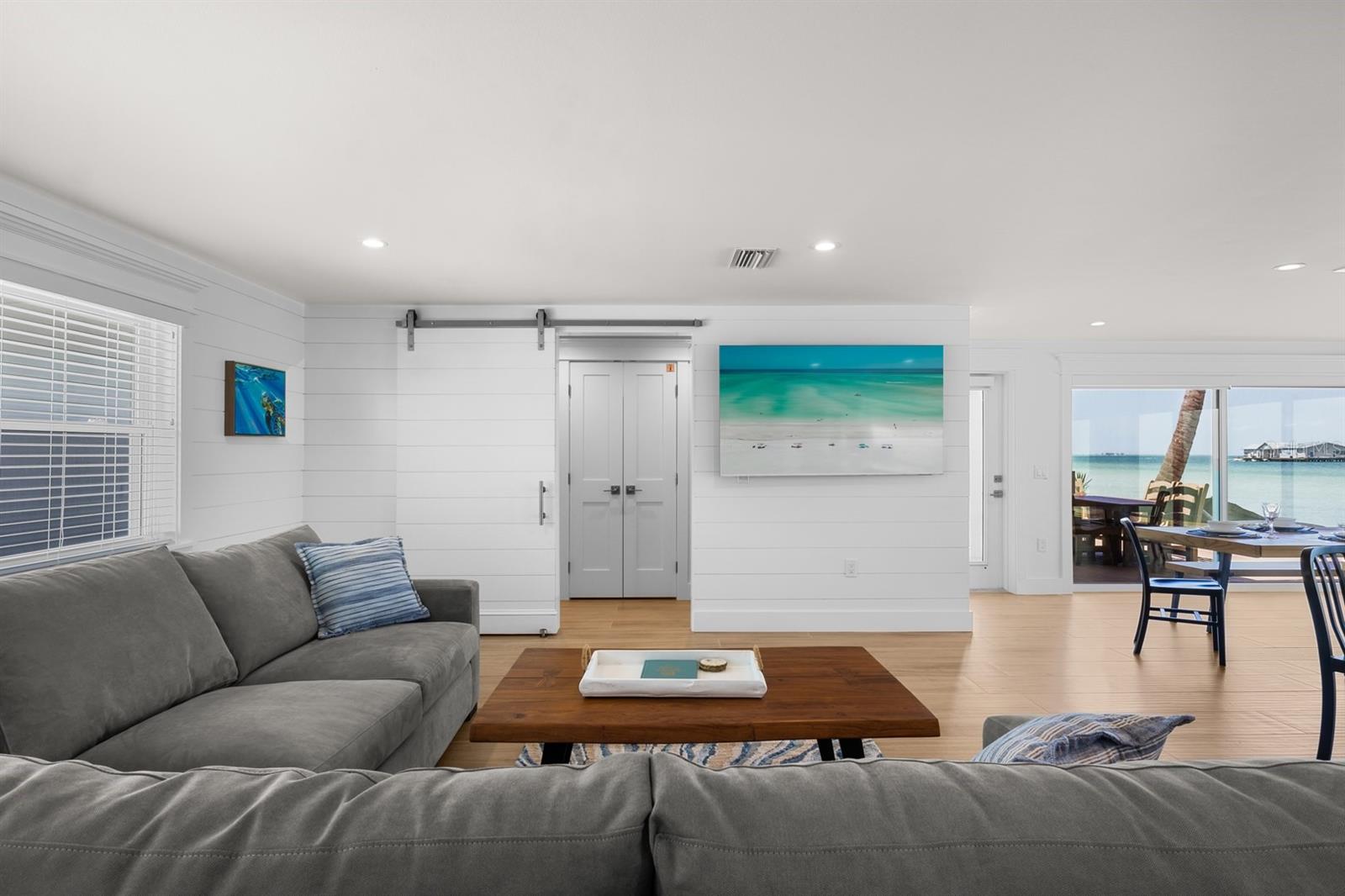 Image 10 of 49 For 306 Bay Boulevard