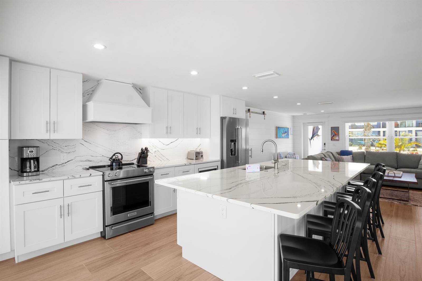 Image 17 of 49 For 306 Bay Boulevard