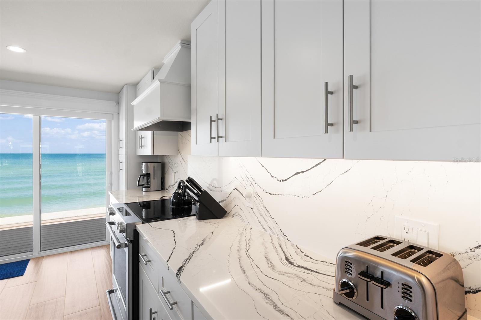 Image 22 of 49 For 306 Bay Boulevard