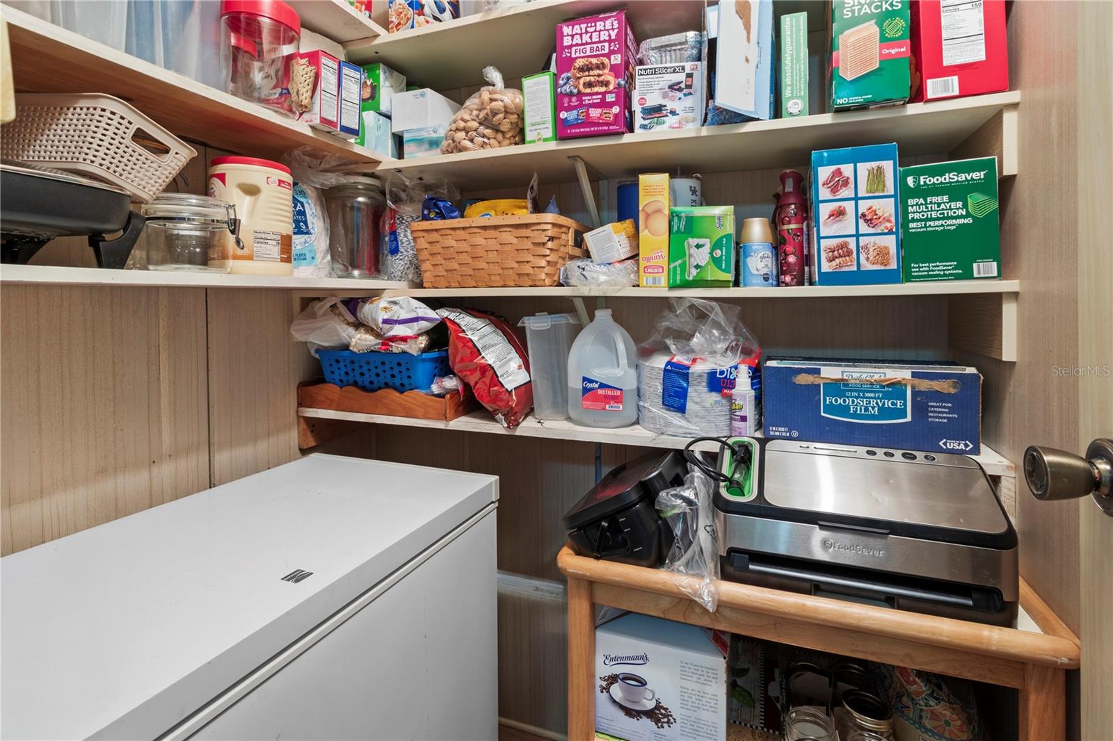 Image 21 of 57 For 94 Meadow Circle