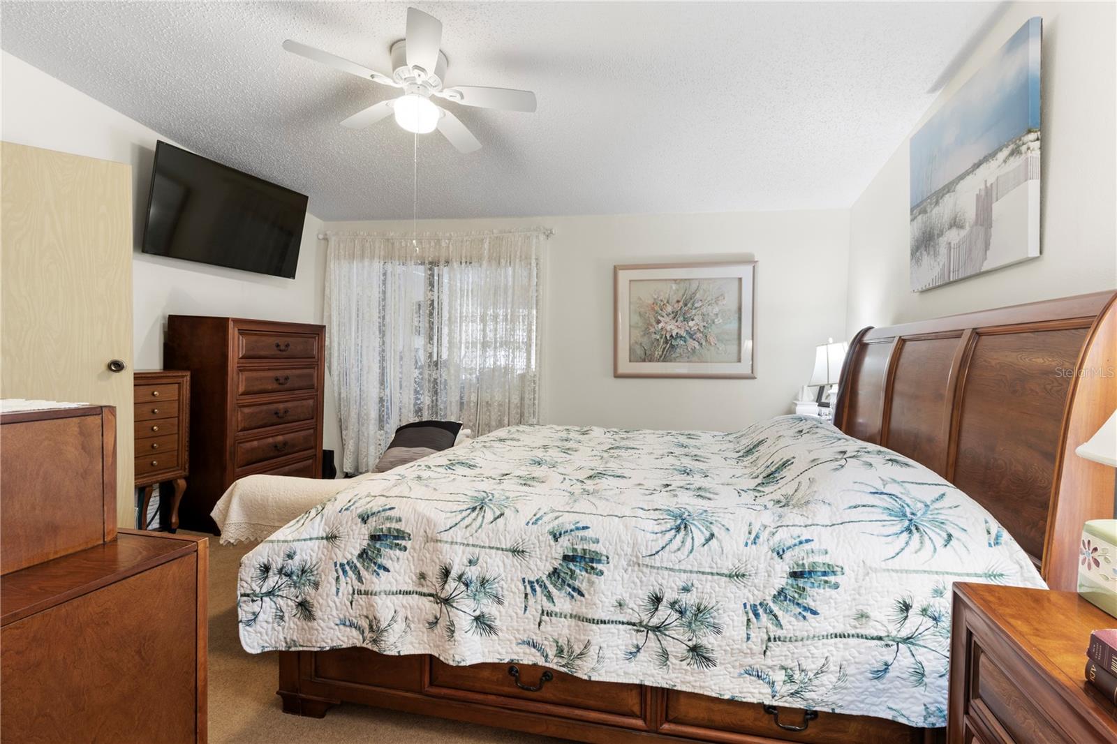 Image 31 of 57 For 94 Meadow Circle